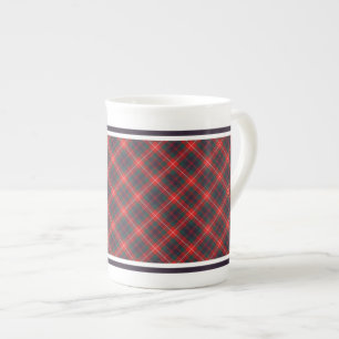 Taza De Porcelana Fraser del rojo moderno y del azul del tartán de