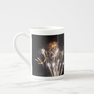 Taza De Porcelana Fuegos artificiales blancos y dorados II Celebraci