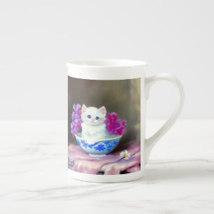 Taza De Porcelana Gatito blanco vintage con flores rosas