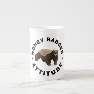 Taza De Porcelana Honey badger tiene actitud
