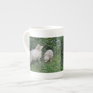 Taza De Porcelana Huevos finos comiendo hueso de China Mug