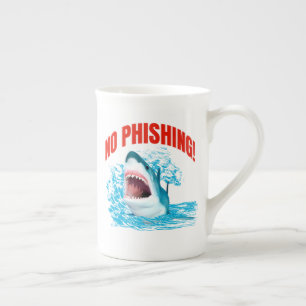 Taza De Porcelana Humor de Ciberseguridad Sin Phishing Tiburón