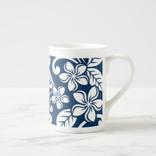 TAZA DE PORCELANA ISLAND PLUMERIA (NAVY) BONE CHINA MUG