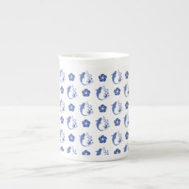Taza De Porcelana "Koi Blossom Crest: Serene Blue Edition"
