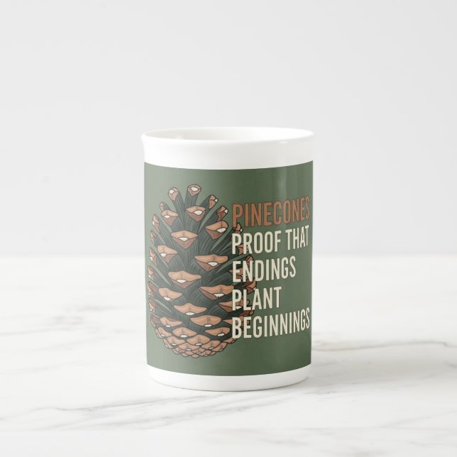 Taza De Porcelana La Promesa Evergreen - Diseño de cono de pino (Frente)