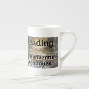 Taza De Porcelana Leyendo, la aventura continúa