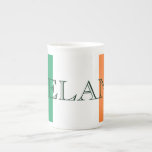 Taza De Porcelana Magnífico irlandés de bandera irlandesa<br><div class="desc">Bandera irlandesa Hugo China Mug

Diseño © Trinkets and Things 2017 - AHP Design.Todos Los Derechos Reservados.</div>