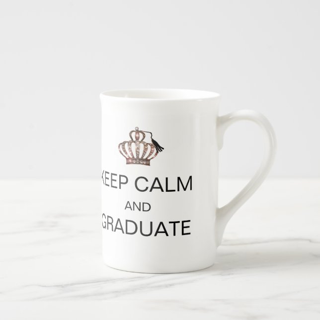 Taza De Porcelana MANTENER CALMA Y GRADUADO / "Clase de 2022" (Derecha)