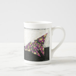 Taza De Porcelana Mariposa de origami en papel floral