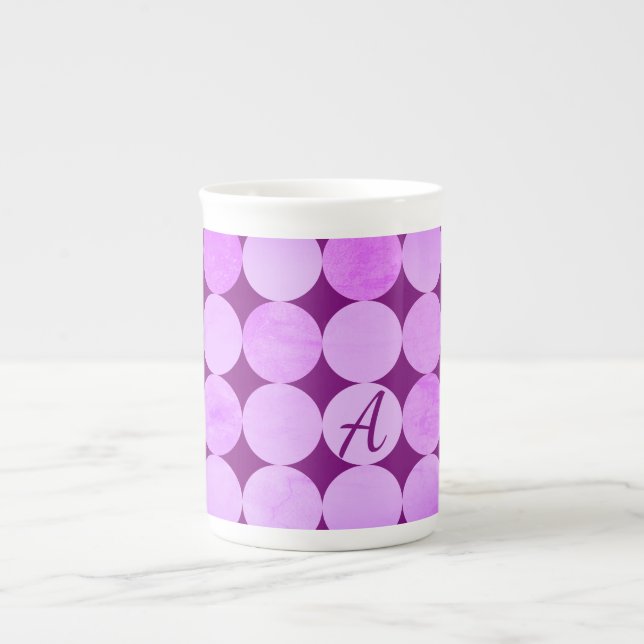 Taza De Porcelana Monograma violeta, púrpura y círculos rosados (Frente)