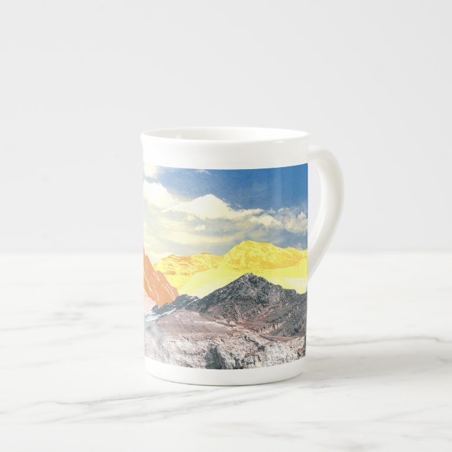 Taza De Porcelana Montañas (fotomontaje) 1 (Derecha)