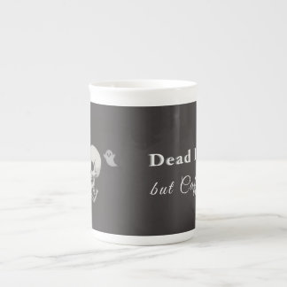 Taza De Porcelana Muerto por Dentro Pero Caffeinado – Almohada de Ha