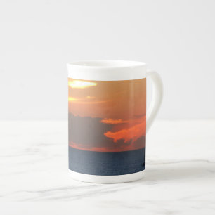 Taza De Porcelana Nubes de atardecer y navegación marítima