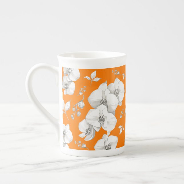 Taza De Porcelana Orquídea blanca acuarela sobre Naranja | (Izquierda)