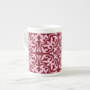 Taza De Porcelana Patrón de damasco de Ikat - Borgoña y rosa