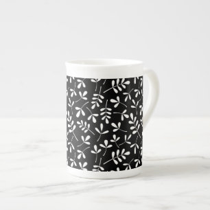 Taza De Porcelana Patrón de hojas variadas blanco sobre negro