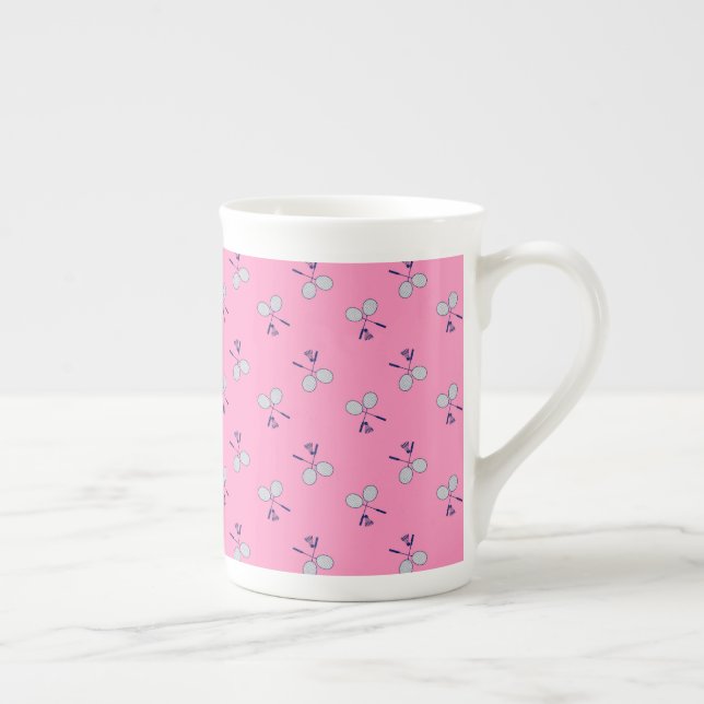 Taza De Porcelana Patrón de racquet de Badminton rosa (Derecha)