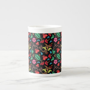 Taza De Porcelana Patrón Floral Con Fondo De Color Suave-45673