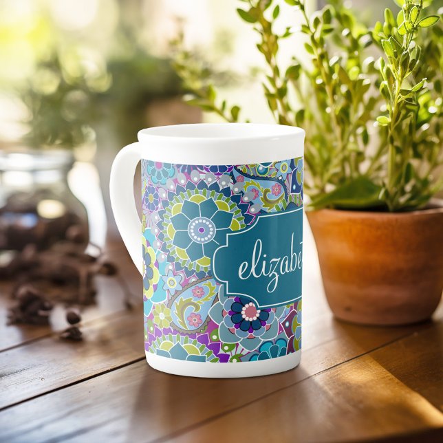 Taza De Porcelana Patrón floral funky con nombre personalizado (Personalized mug with photos and text, customize completely in the advanced design area)
