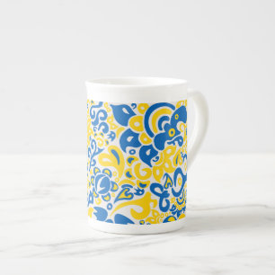 Taza De Porcelana Patrón folclórico con colores de la bandera ucrani