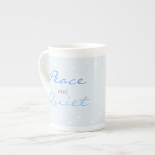 Taza De Porcelana Paz y palabras tranquilas (azul pálido)