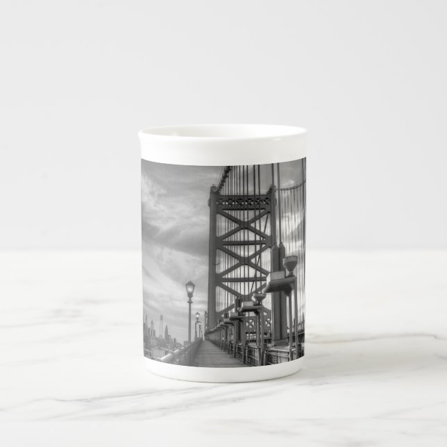 Taza De Porcelana Philly desde el puente (Frente)
