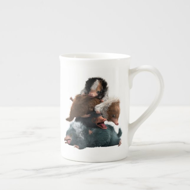 Taza De Porcelana Pile Baby NIFFLER™ (Derecha)