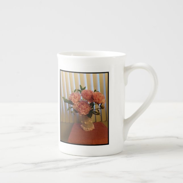 Taza De Porcelana Pink Peony Bouquet Bone China Mug (Derecha)