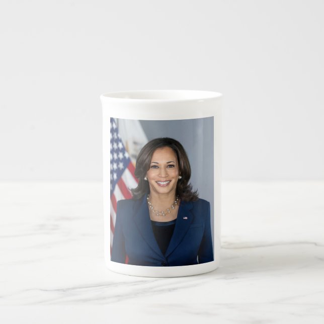 Taza De Porcelana Presidente Candidato Kamala Harris US 2024 (Frente)