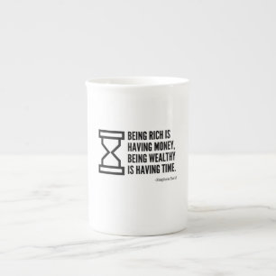 Taza De Porcelana Ser rico está teniendo tiempo