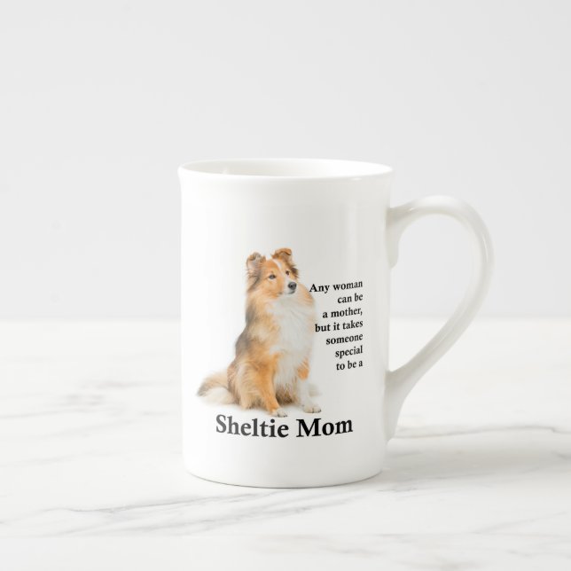 Taza De Porcelana Sheltie Mom Bone China Mug (Derecha)