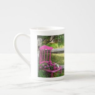 Taza De Porcelana Silla rosa y flores - Viñedo de Martha