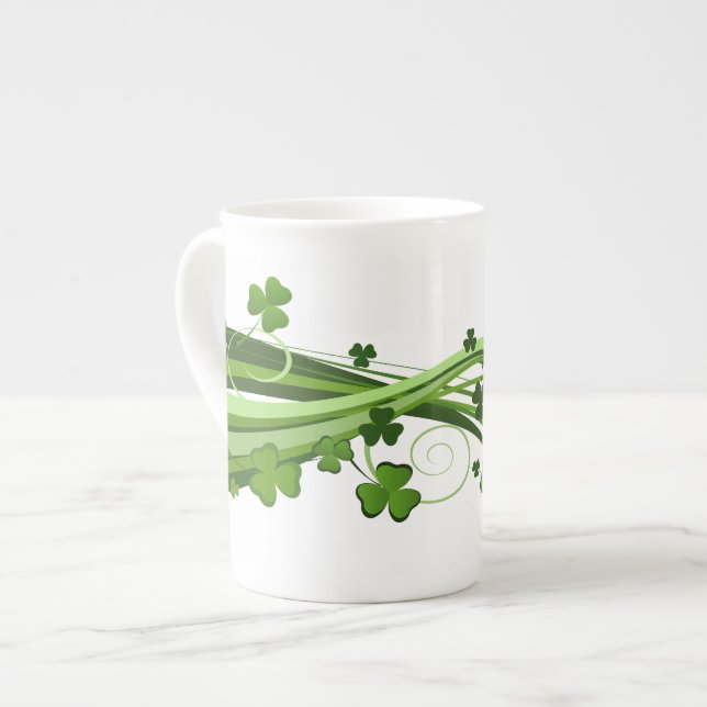Taza De Porcelana St. Patrick's Clover Bone China Mug (Izquierda)
