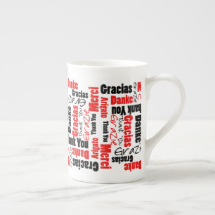 Taza De Porcelana Tipografía multilingüe roja y negra de "Gracias"