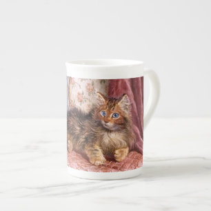 Taza De Porcelana Wilson Hepple: Gatito de Brown en una butaca