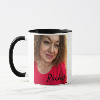 Taza de Raquel con la camisa roja