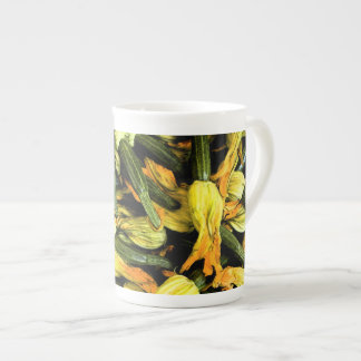 Taza de Venecia en casa - flores del calabacín