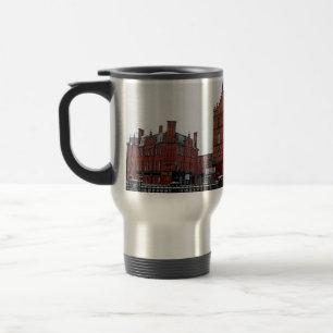 Taza De Viaje A lo largo del río