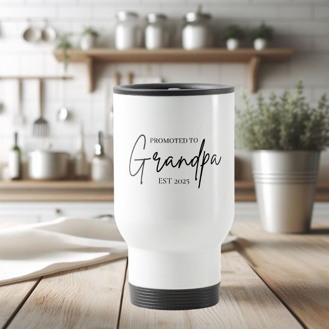 Taza De Viaje Ascendido al abuelo EST 2025 | Nuevo abuelo (Subido por el creador)