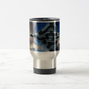 Taza De Viaje Bombardero vulcano en vuelo