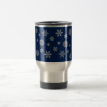 Taza De Viaje Copos de nieve azules y plata<br><div class="desc">Mugre de nieve azul y plata</div>