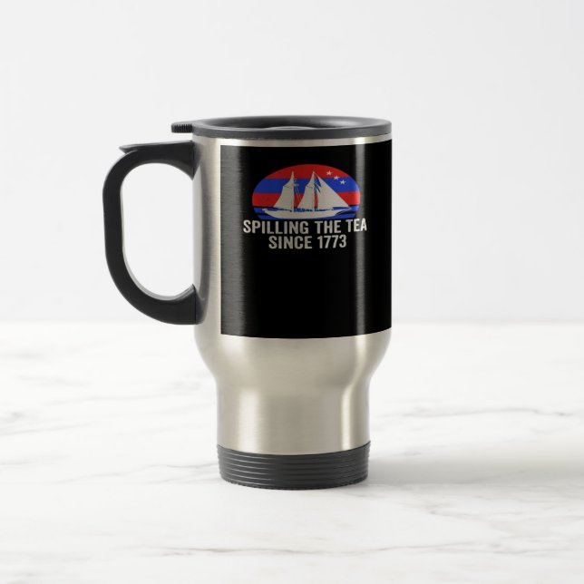 Taza De Viaje Derramando el té desde el clásico de 1773 (Izquierda)
