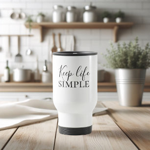 Taza De Viaje El negro moderno mantiene la vida simple