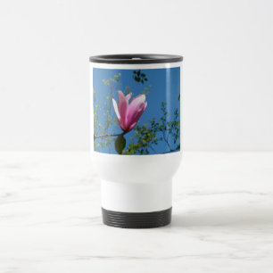 Taza De Viaje flores púrpuras y rosadas, magnolia, cielo azul
