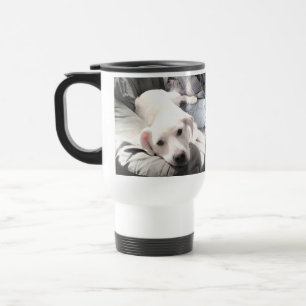 Taza De Viaje Foto de Perro blanco lindo colgando con papá