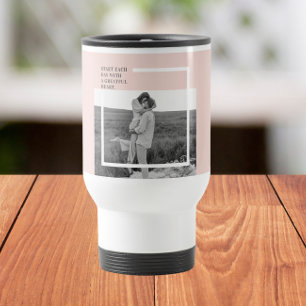 Taza De Viaje Foto moderna Pastel de regalo de la familia rosa