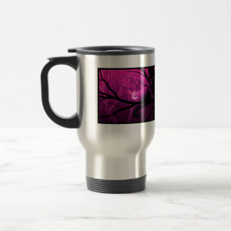 Taza De Viaje Gato de Cheshire entre árboles