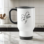 Taza De Viaje Gato Mamá moderna y lúdica tipografía y corazón<br><div class="desc">Este diseño sencillo y clásico se compone de una tipografía de escritura divertida y lúdica</div>