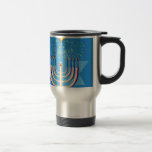 Taza De Viaje hanukkah menorah<br><div class="desc">"hanukkah menorah ", "feliz hanukkah",  menorah,  "estrella de david",  "chanukkah jewish",  Hanukkkah,  "feriados judíos"chanukah,  hannukah,  chanukkkah,  channukah,  chanukkkah,  hannuka,  hebrew,  jew,  menora,  judaica, </div>