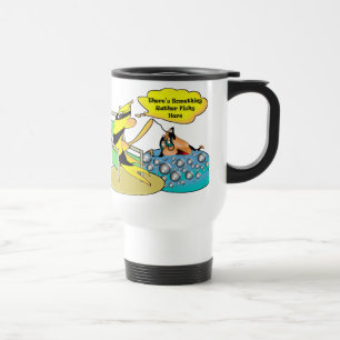 Taza De Viaje Hay algo bastante a pescado aquí